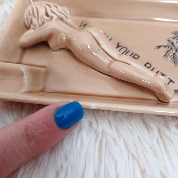 Vintage Novelty Ashtray - Ceramic - Picture 7 of 8